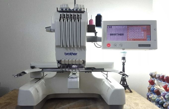 Máquina de Bordar Brother PR600 II