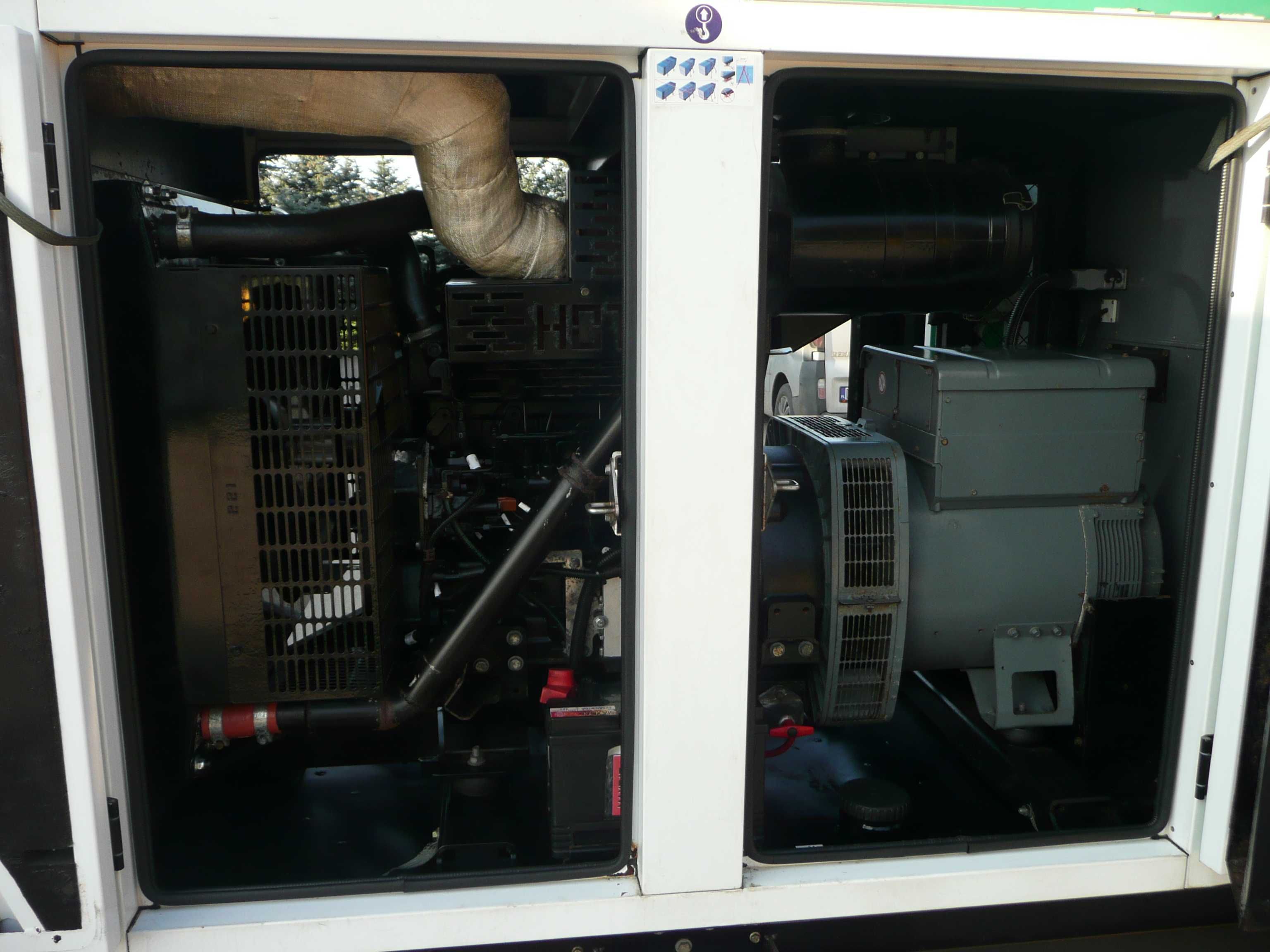 Agregat prądotwórczy SDMOR110C3 John Deere 110KVA