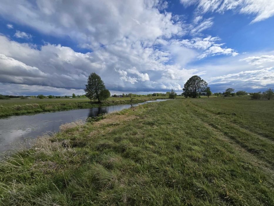 Działka rekreacyjna nad Bugiem 4300m2