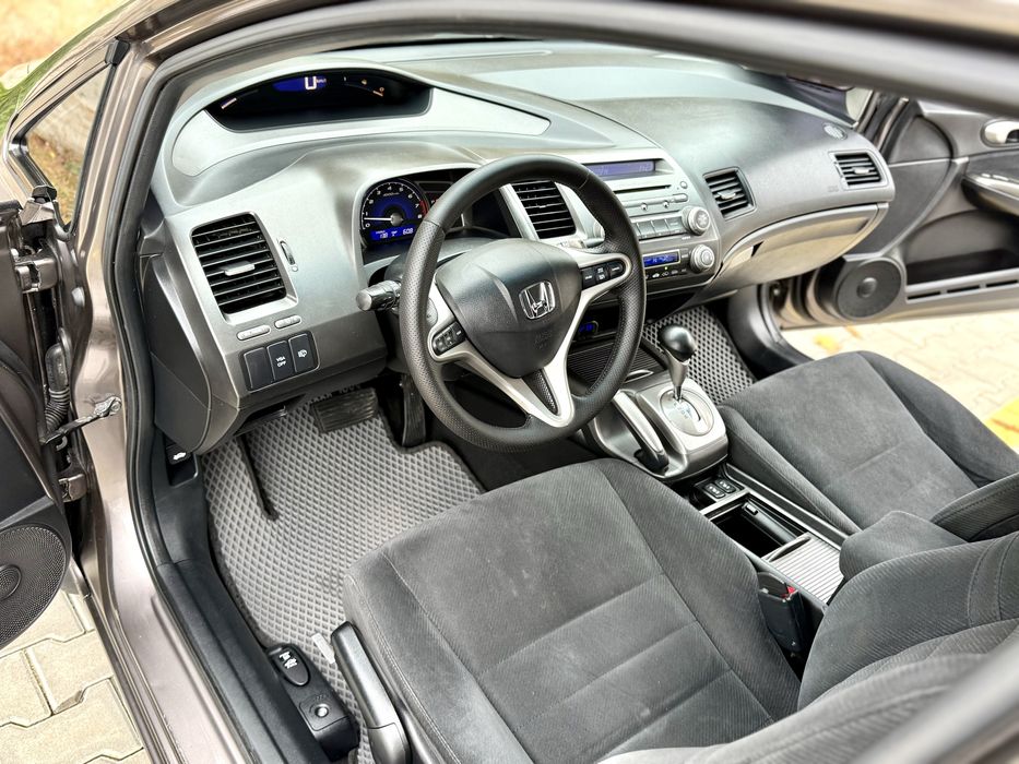 Honda Civic 4D, Полноценный Автомат, Газ-4