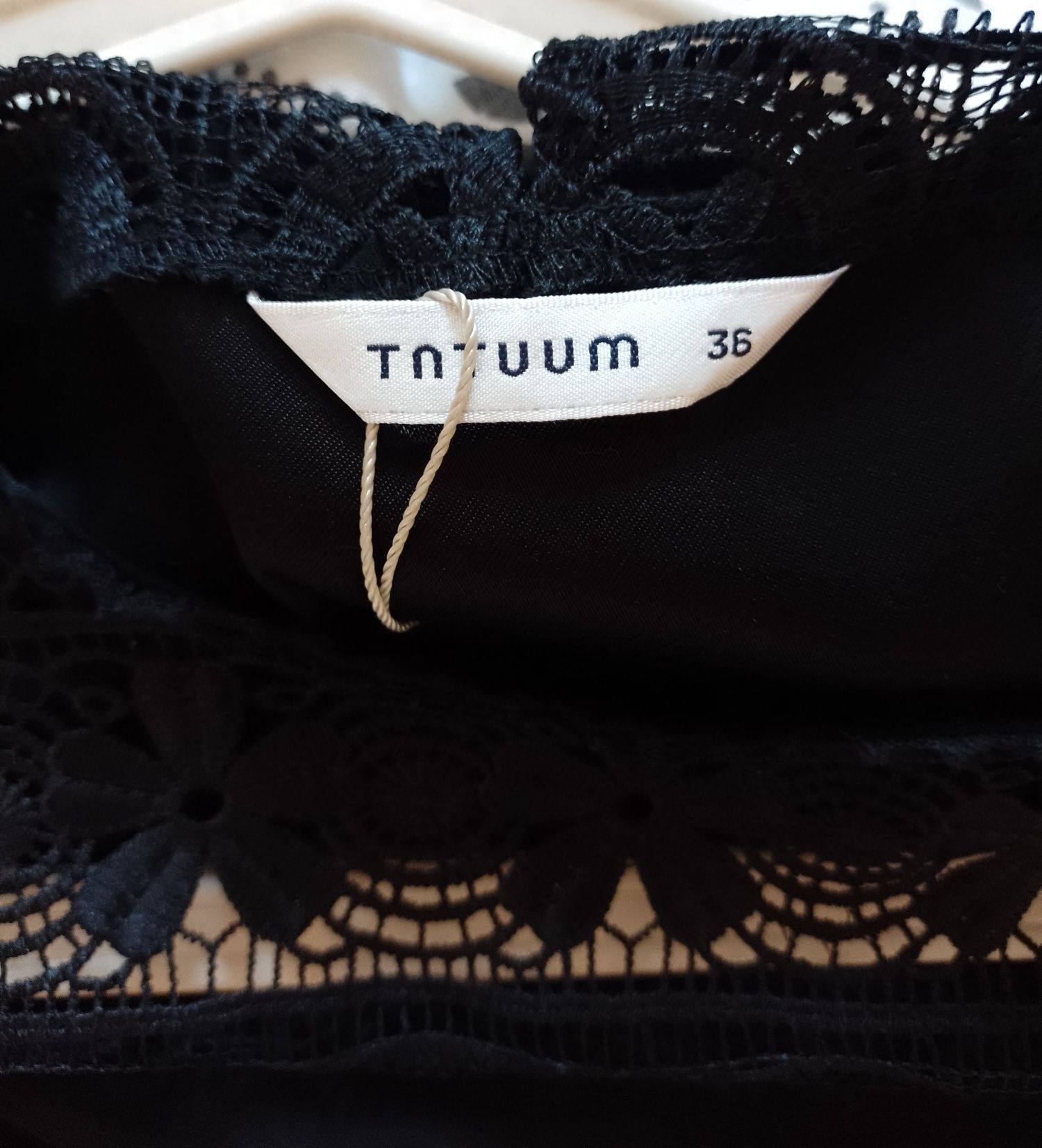 Przepiękna elegancka sukienka Tatuum