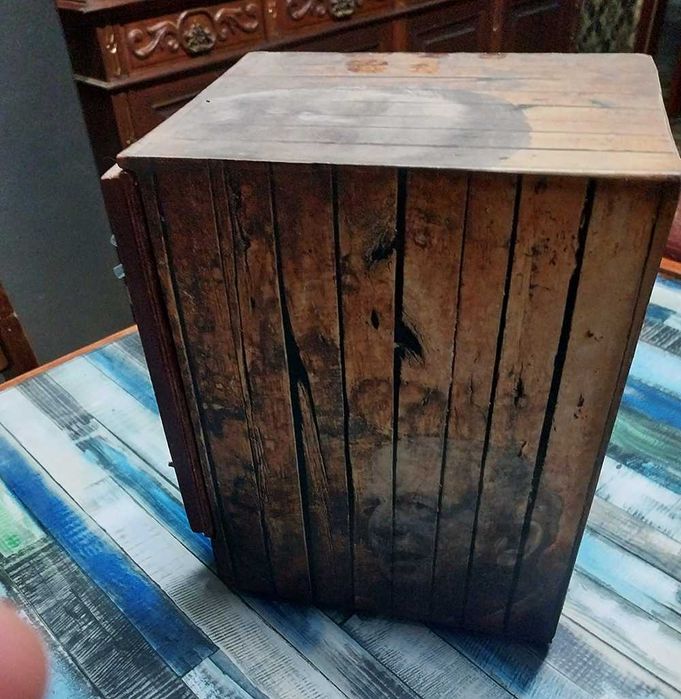 Caixa para Box (pacote) de vinho com imagem de Amália Rodrigues