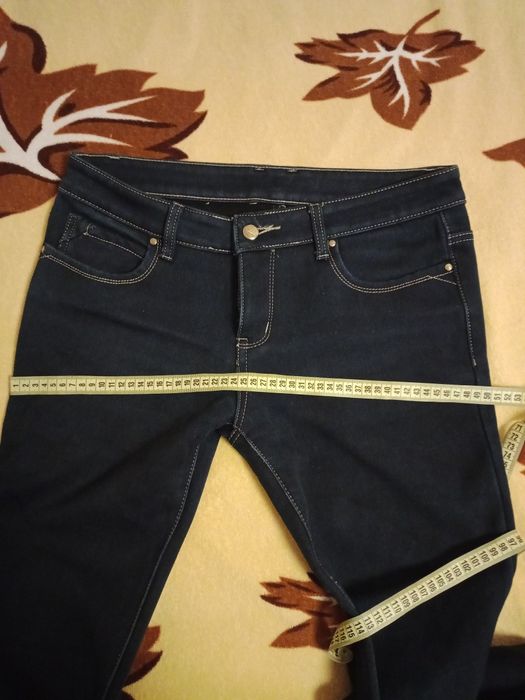 Джинсы теплые . .