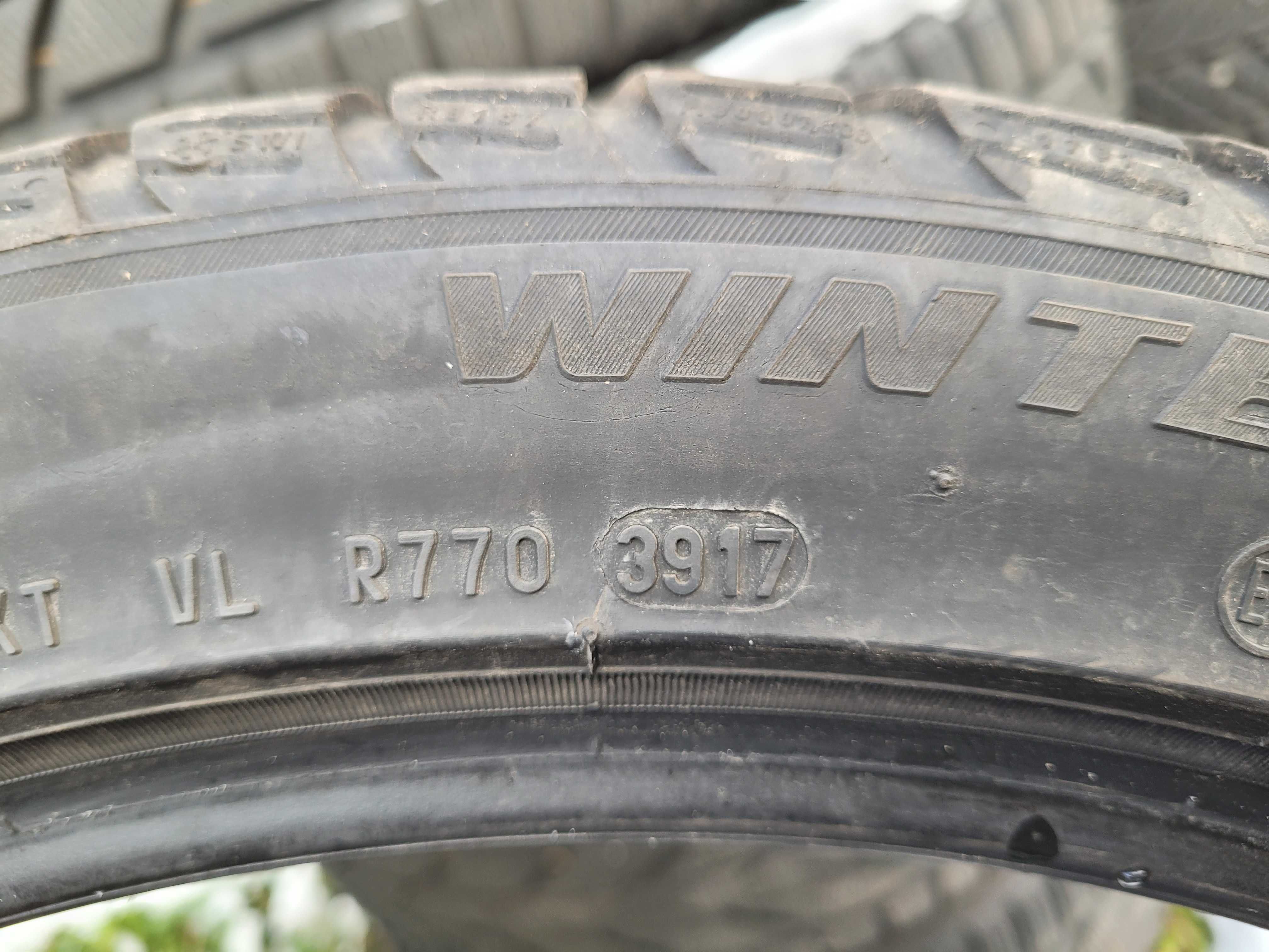 Zima Opony Pirelli SottoZero 3 255/40 19