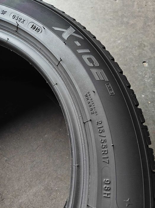 R17 215 55 шини зимові Michelin X-Ice добрий стан
