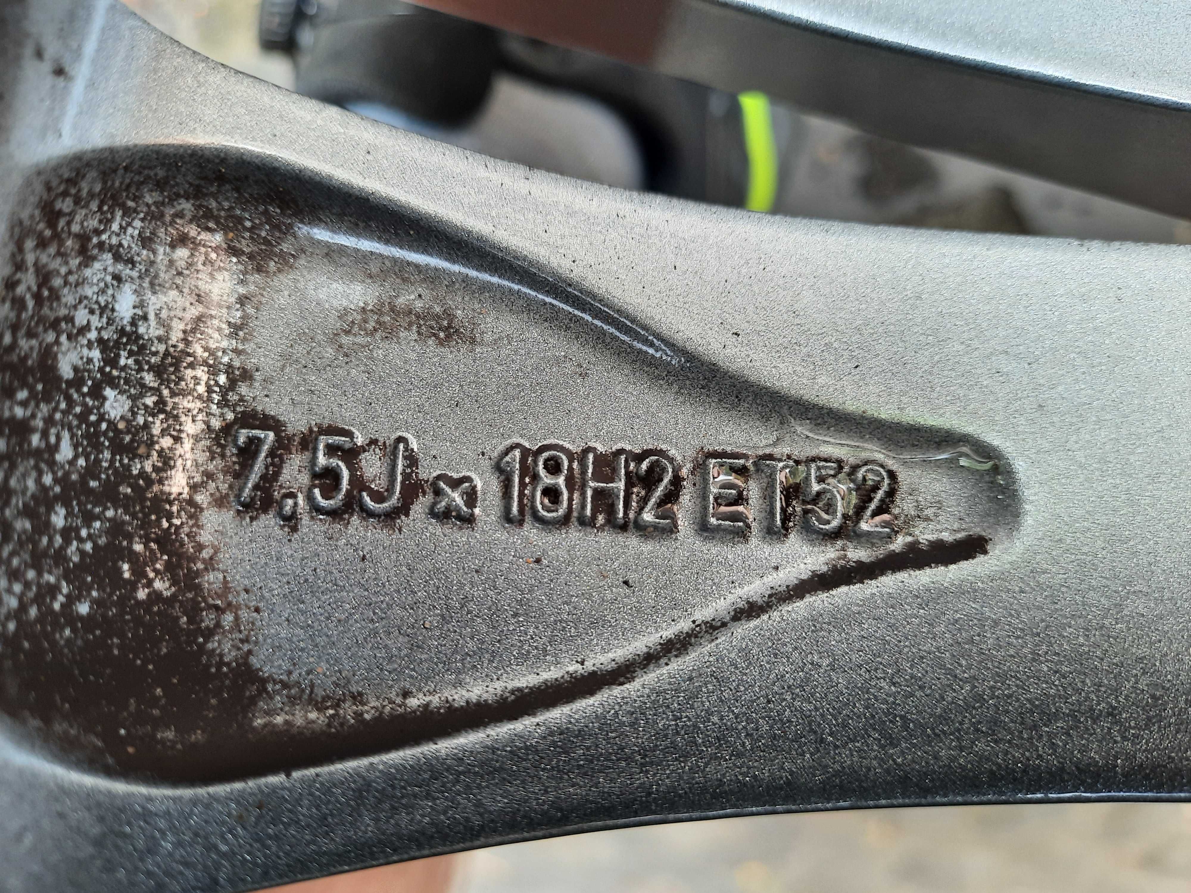Oryginalna felga aluminiowa z czujnikiem MERCEDES w246 18" 5x112 ET 52
