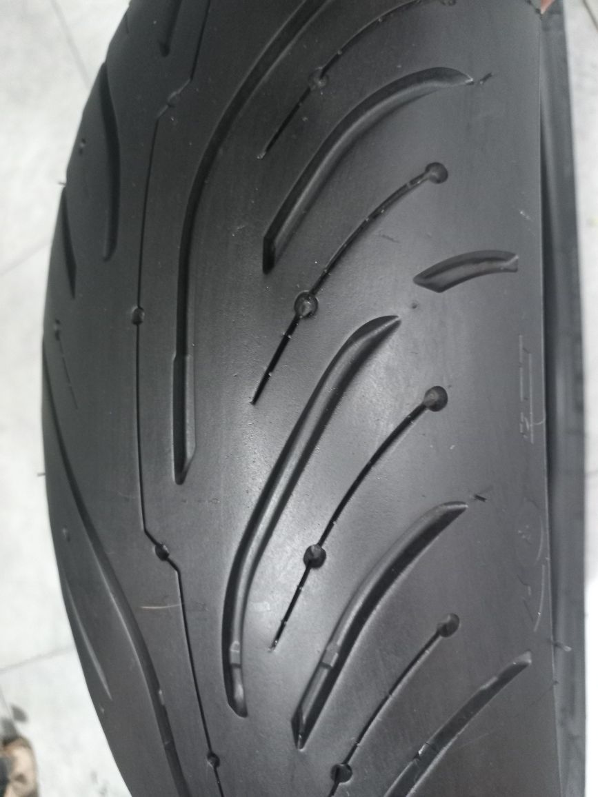 Pneu seminovo mota 180/55 jante 17 Michelin pilot road 4 2ct