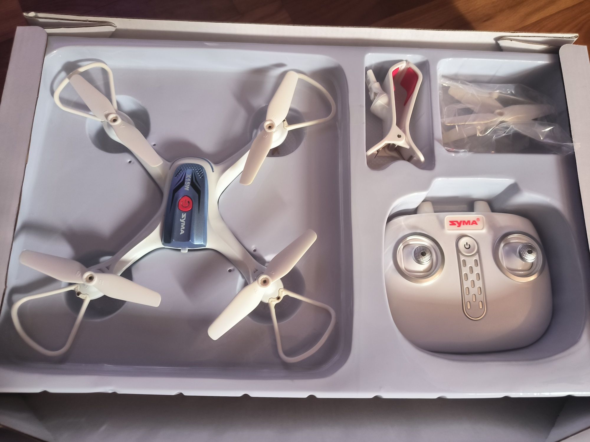 Квадрокоптер syma x15w