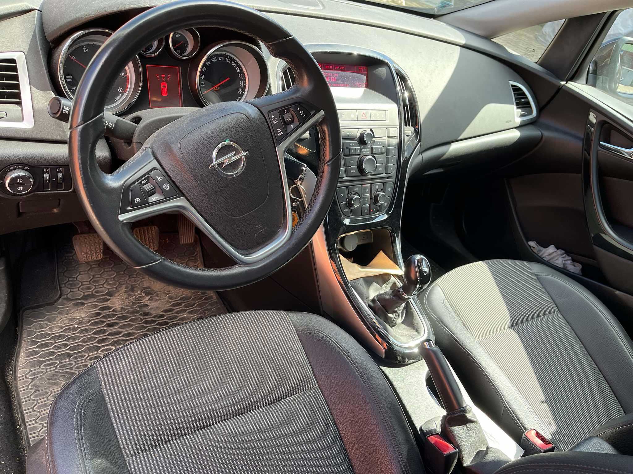 Opel Astra SPORTS TOURER | 2015 | 1.6 | diesel | Manual | Kombi |136KM