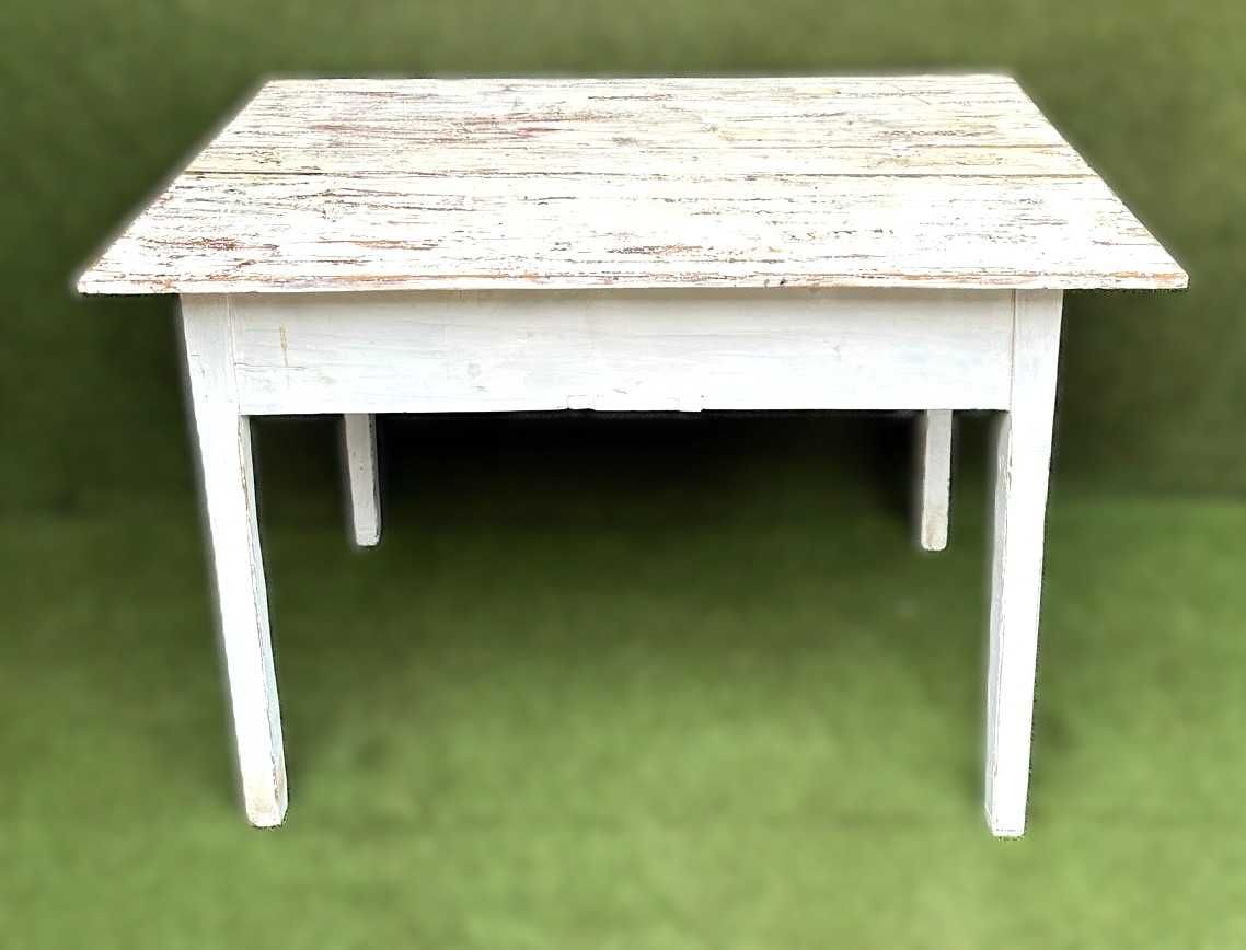 Mesa antiga rustica com duas gavetas, tradicional