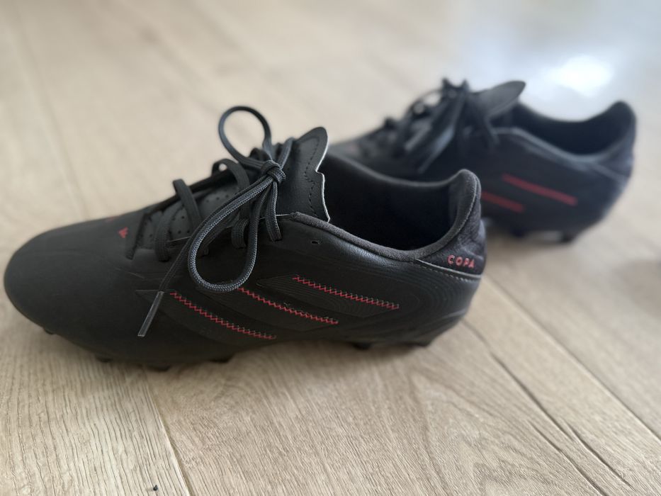 Adidas korki piłkarskie + skarpetki