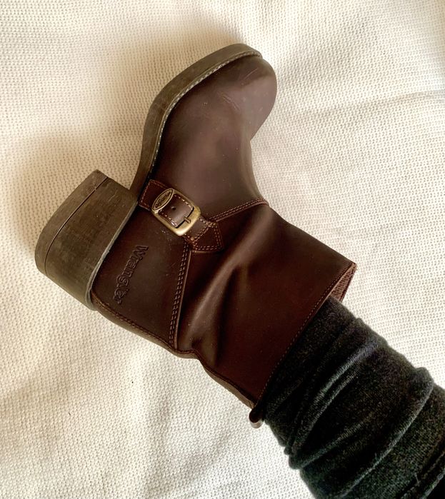 Шоколадні трендові ковбойки байкерські чоботи wrangler 40