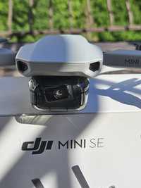 Dron DJI Mini SE Fly More Combo