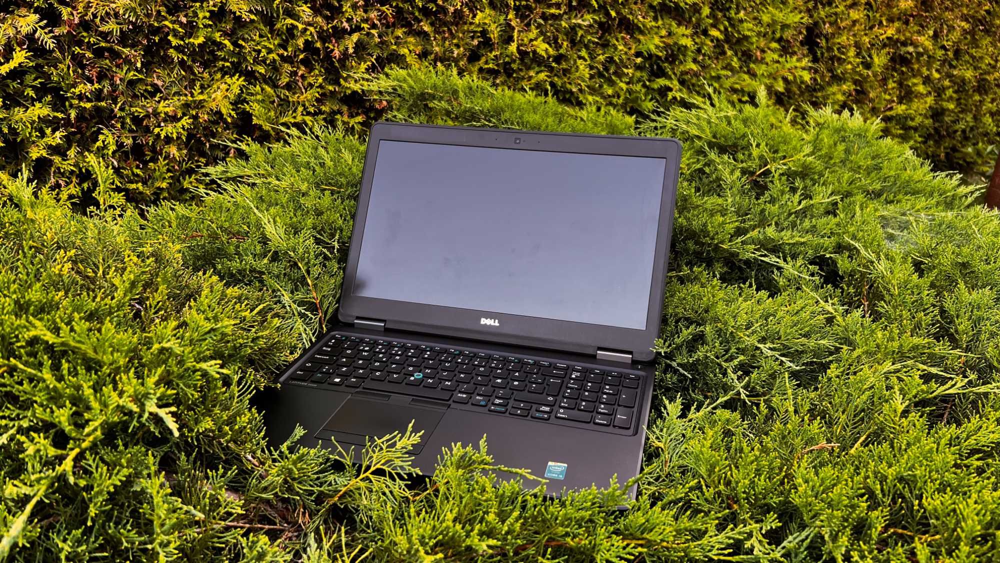 Dell latitude E5550 i5-5300U 8GB DDR3 128SSD  15.4 FHD 7шт.