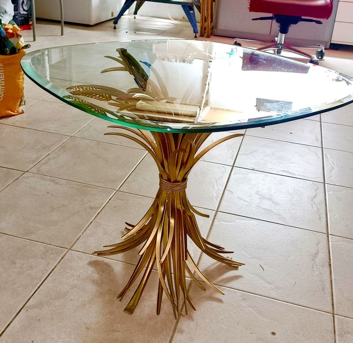 Mesinha da sala de vidro