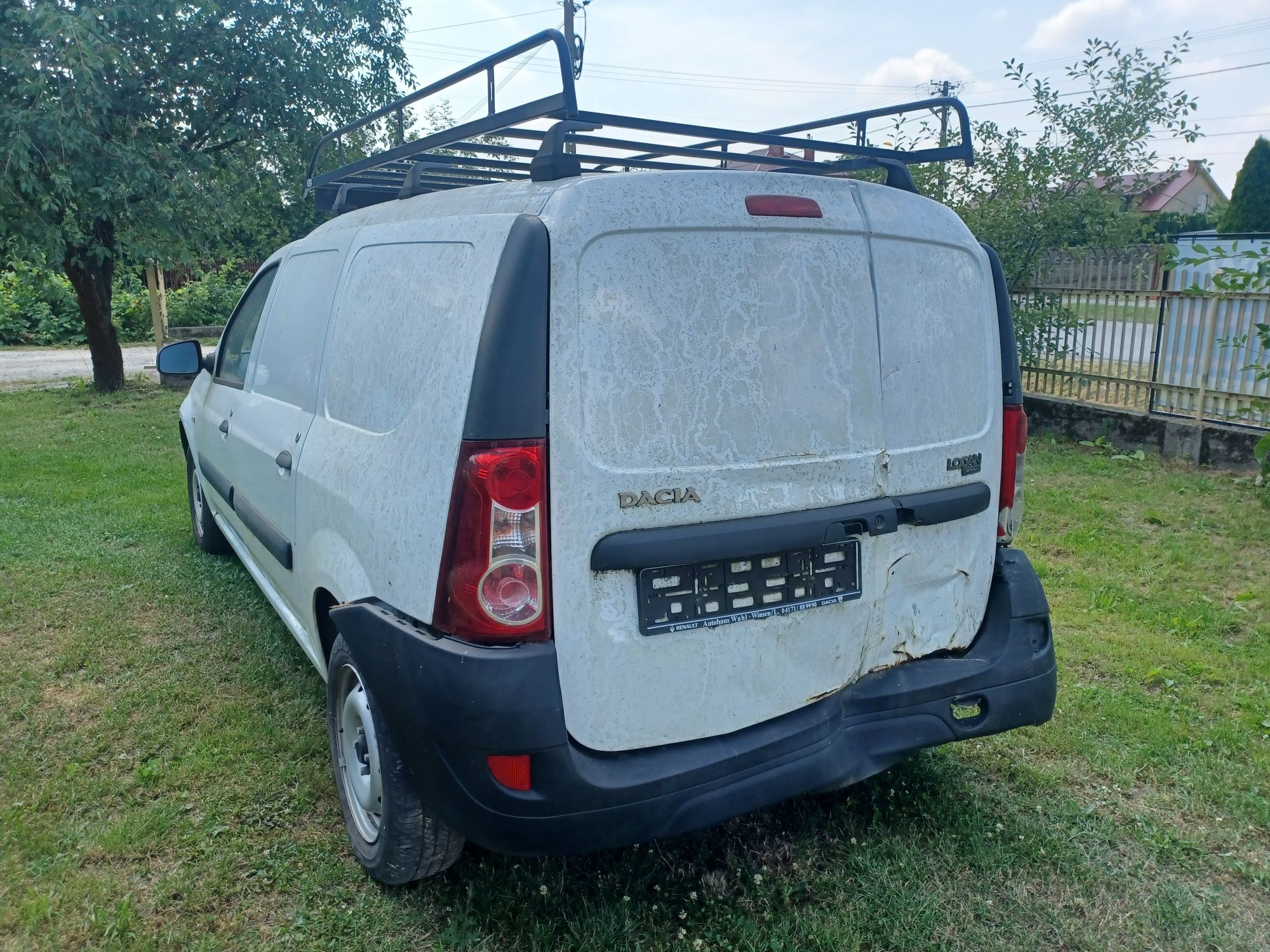 Dacia Logan 1.4 Benzyna maly przebieg