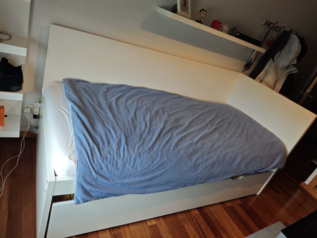 Cama estrutura com 2 colchões 90x200