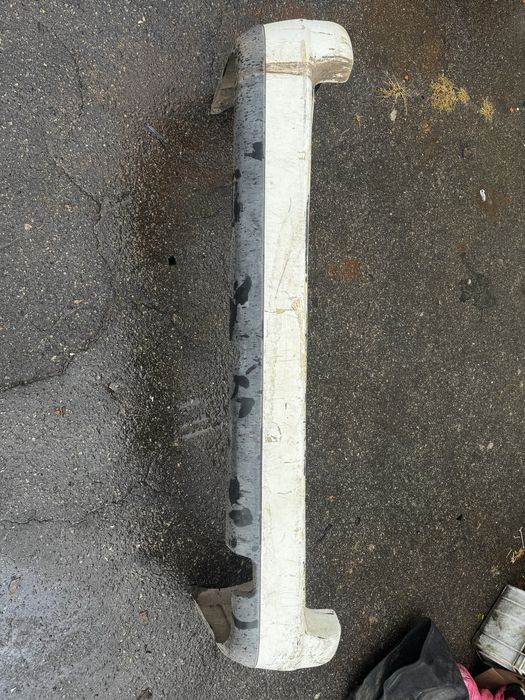 Задний бампер Volkswagen Caddy