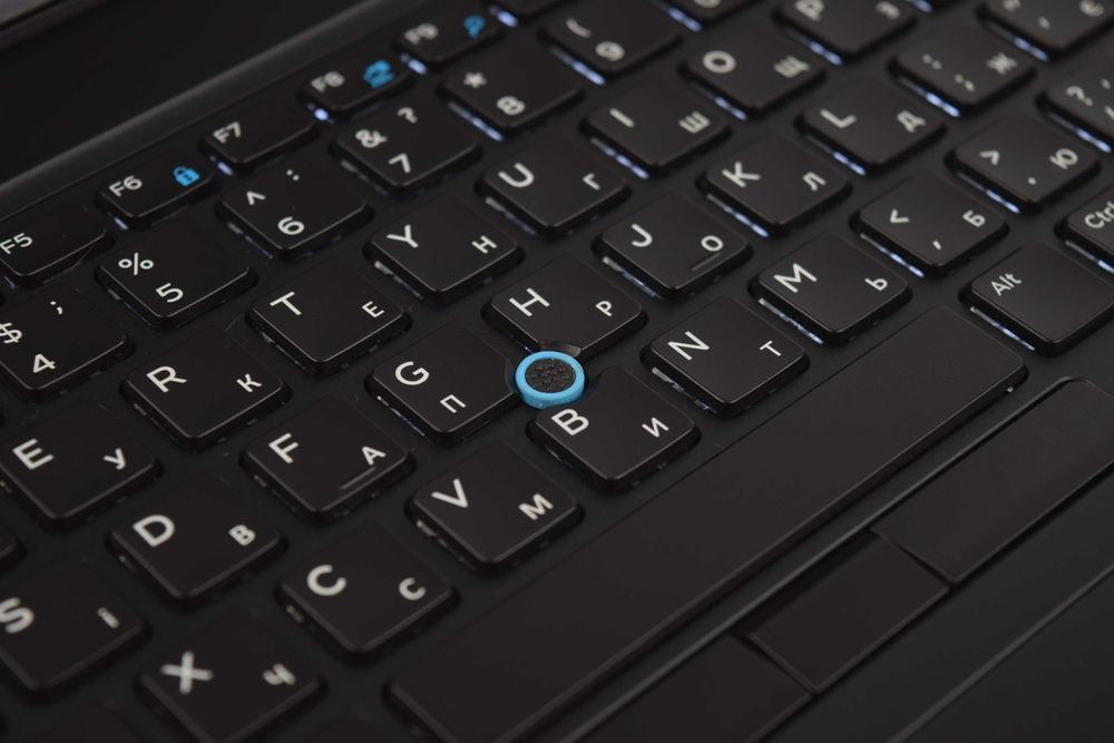 Dell Precision 3520 i7-7700HQ Quadro M620 16/32гб 512/1тб 15.6"Ноутбук