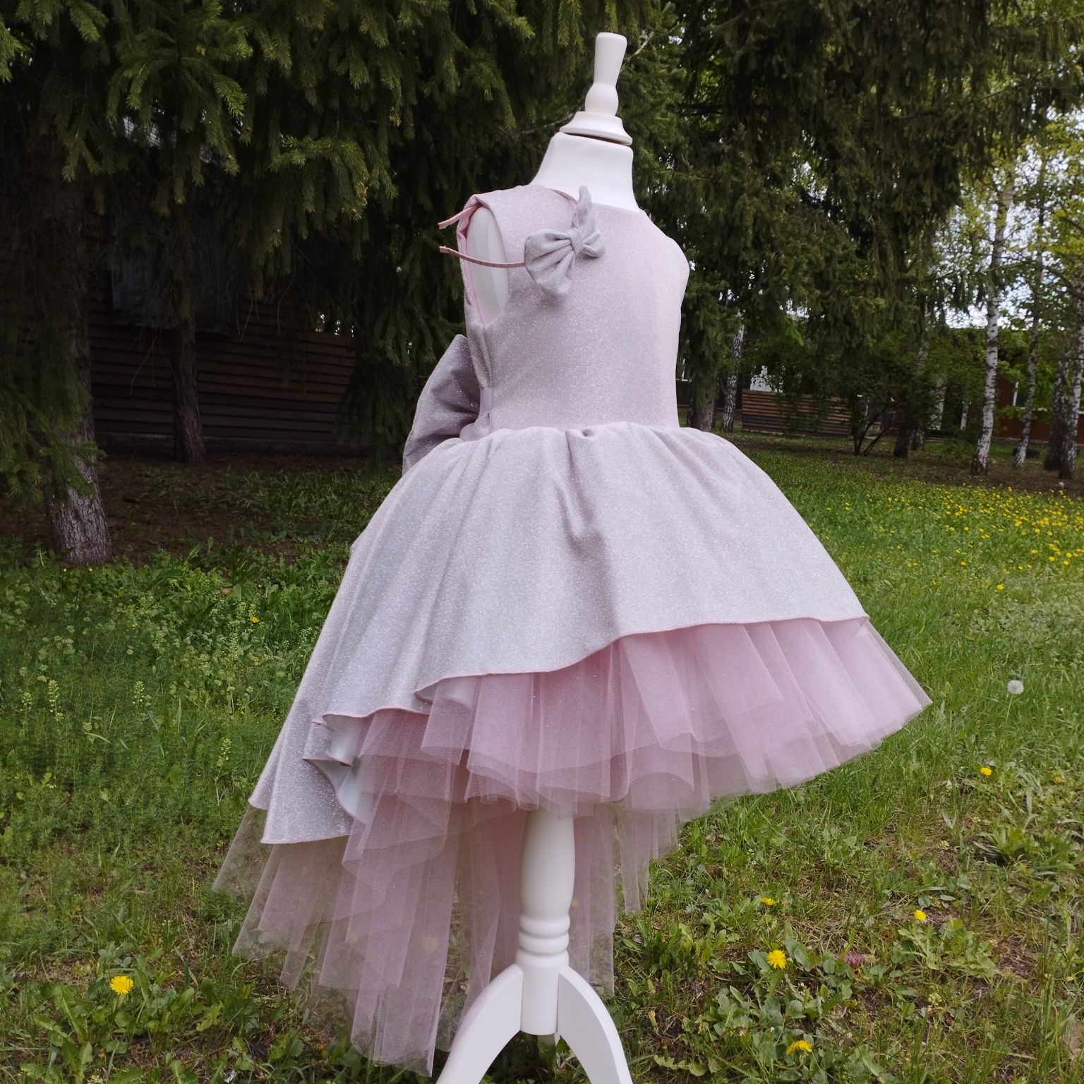 Сукня на випуск з садочка пудрова 122 розмір фатинова люрексова нова