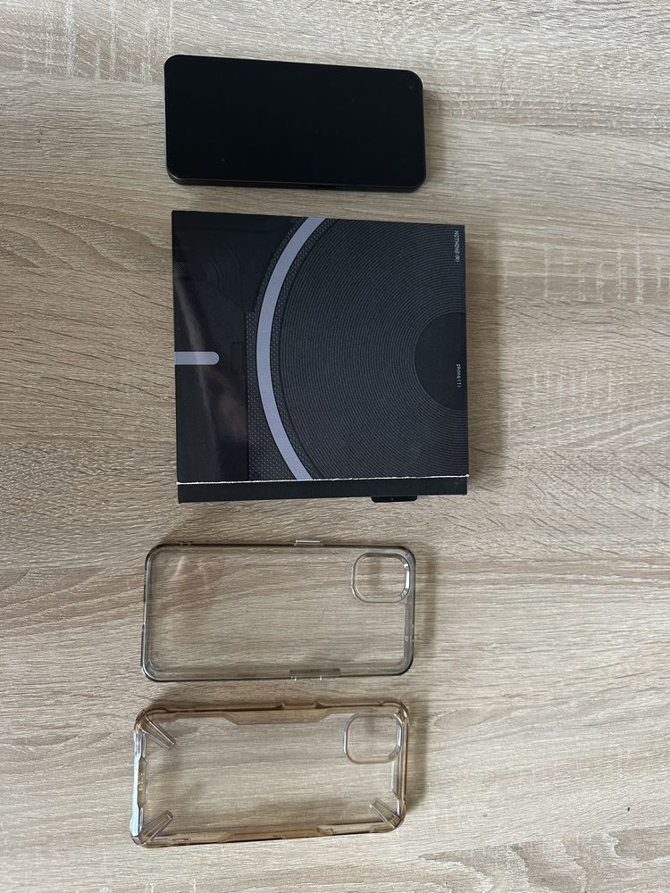 Nothing phone (1) 8/128 gb stan bardzo dobry