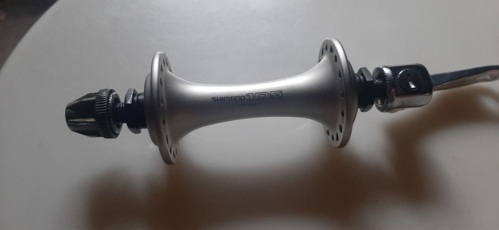 Piasta przód shimano 105