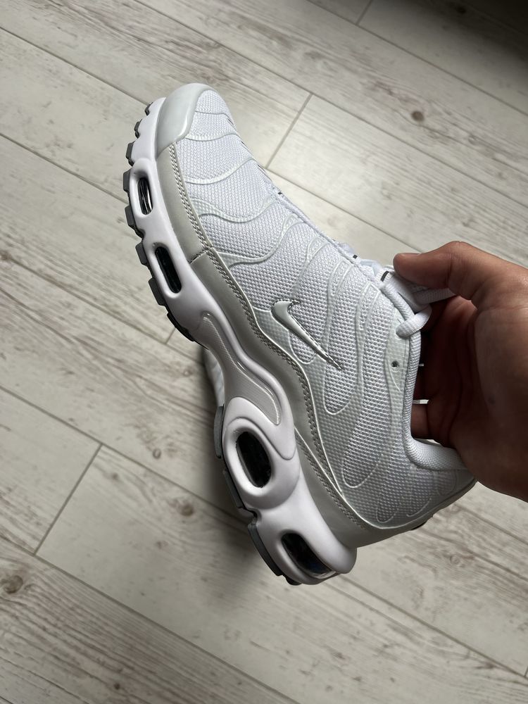 Nike TN białe Nowe