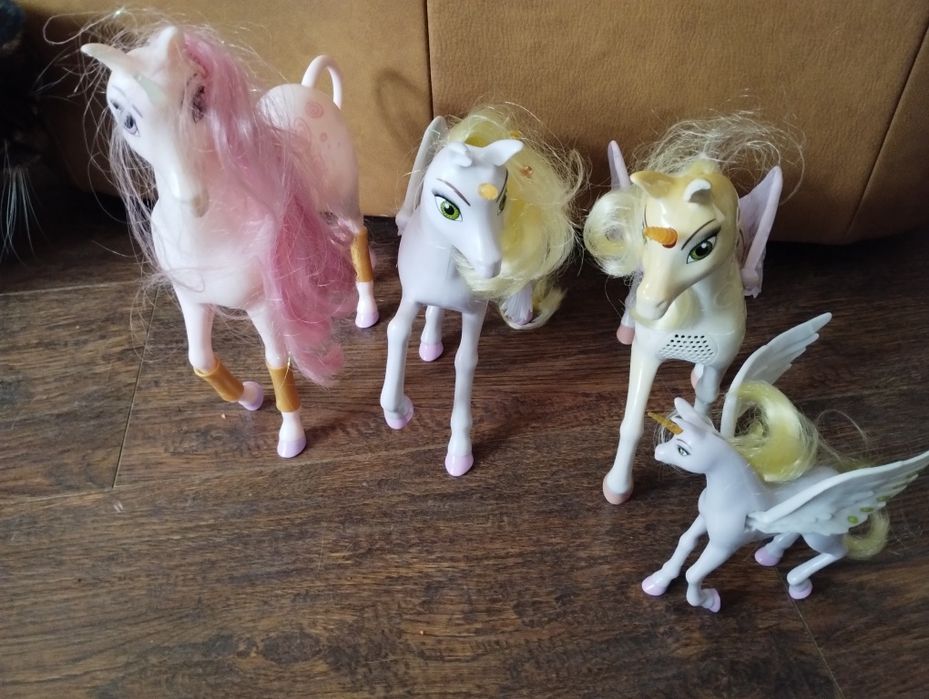 Kucyki Pony, Mia i ja:  Onchao, Lyria, kolekcja kucyków