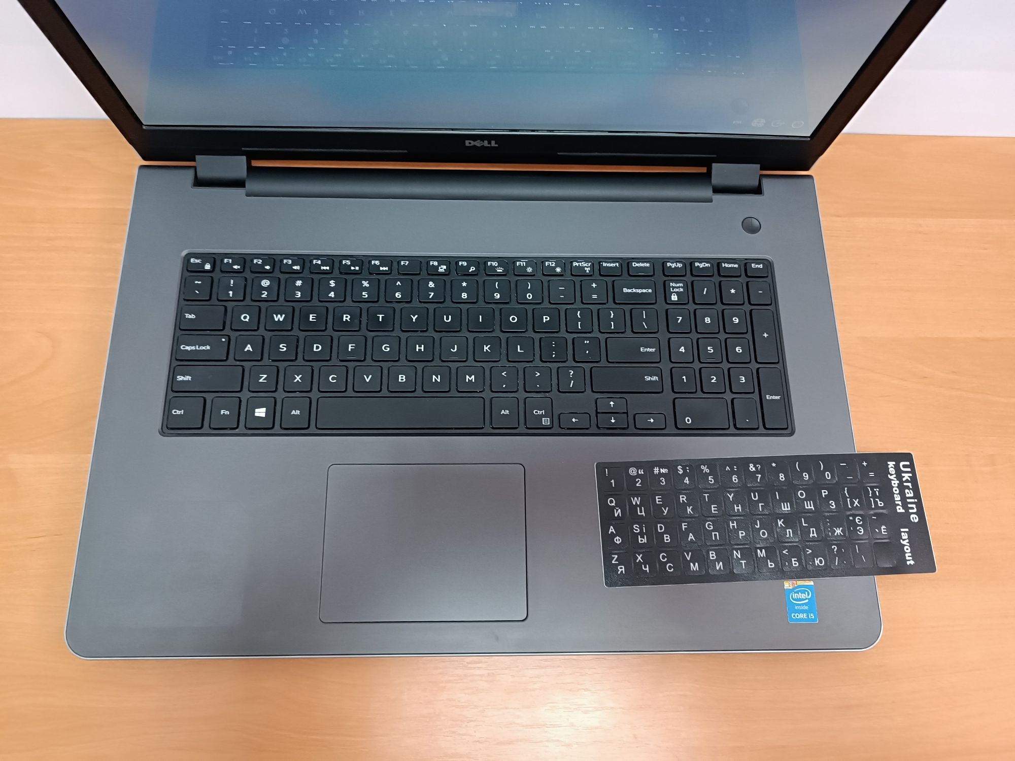 Ноутбук DELL 17.3" i5 5200u 8GB SSD 256GB Подсветка клавиатуры