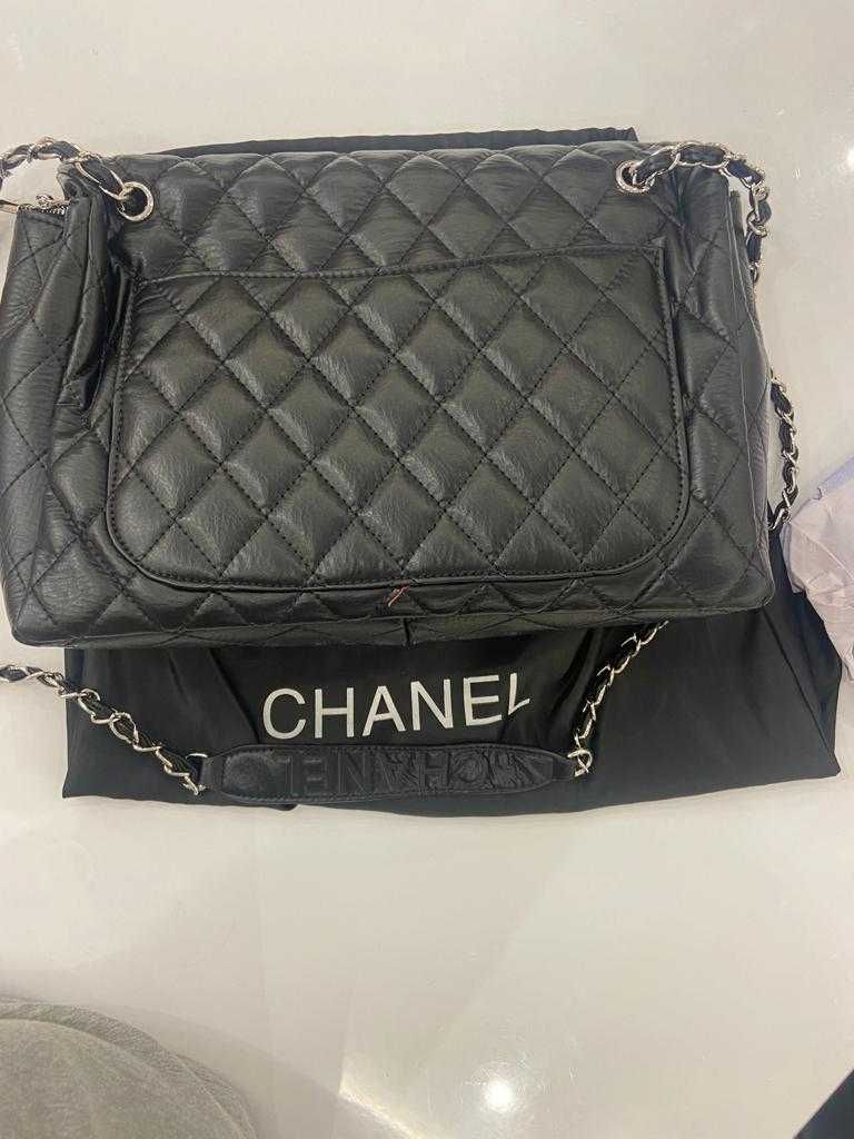 Нова. Жіноча сумка на ланцюгу CHANEL, чорна.