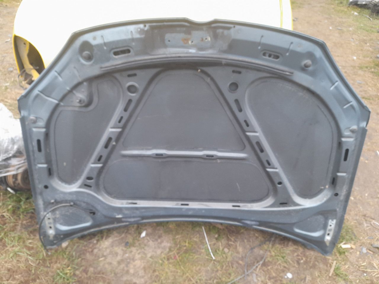 Капот до Vw Golf 5