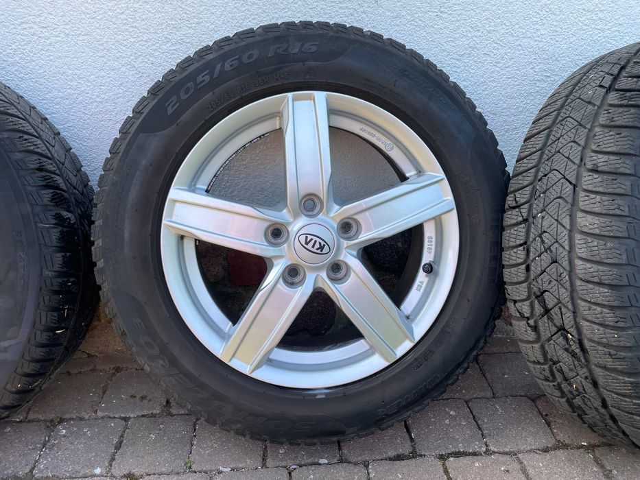 Koła felgi Kia Hyundai 5x114,3 zima 205/60/16