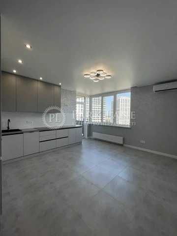 Без % Варшавский 3 Продам большую 2к квартиру новый ремонт Ретровиль