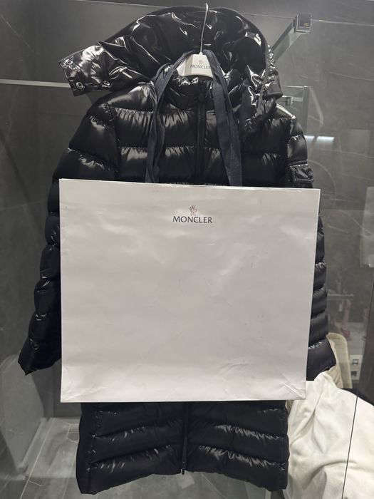 Moncler пуховик новый