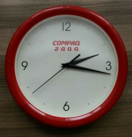 Zegar ścienny Compaq