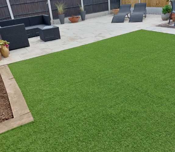 NOWA Sztuczna trawa 1.33x7m zielona miękka do domu balkon ogród boisko
