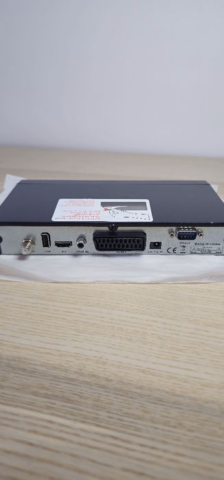 Nowy tuner satelitarny Full HD Echosat (HDMI, SCART, 2 piloty)