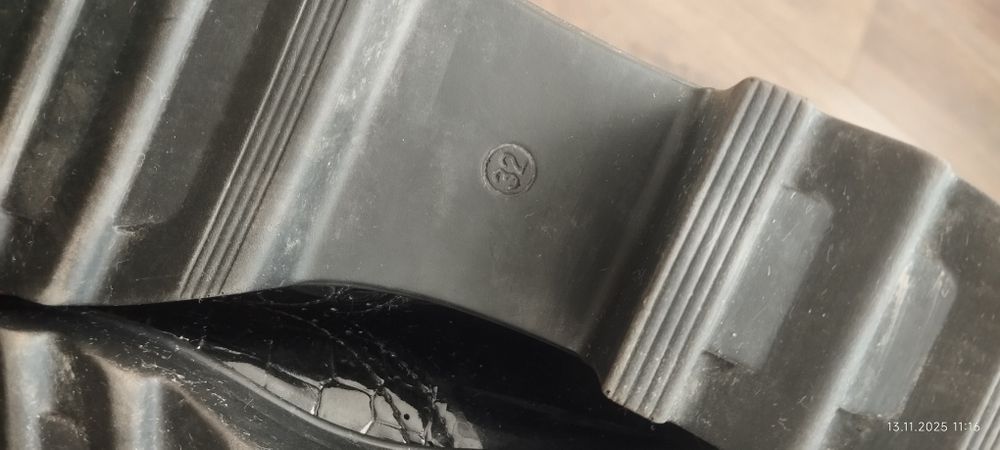 Туфлі 32 розмір лаковані