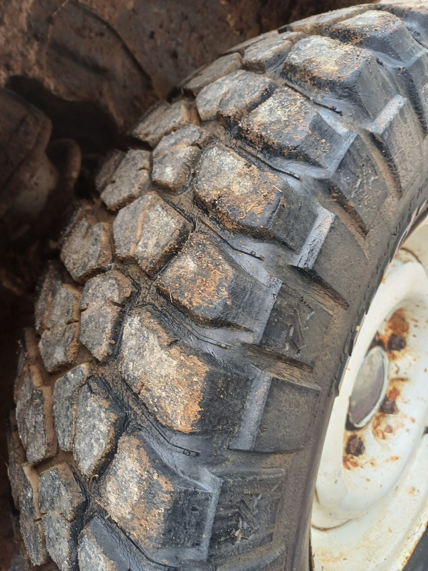 Продам колеса в зборі 30х9.5R15