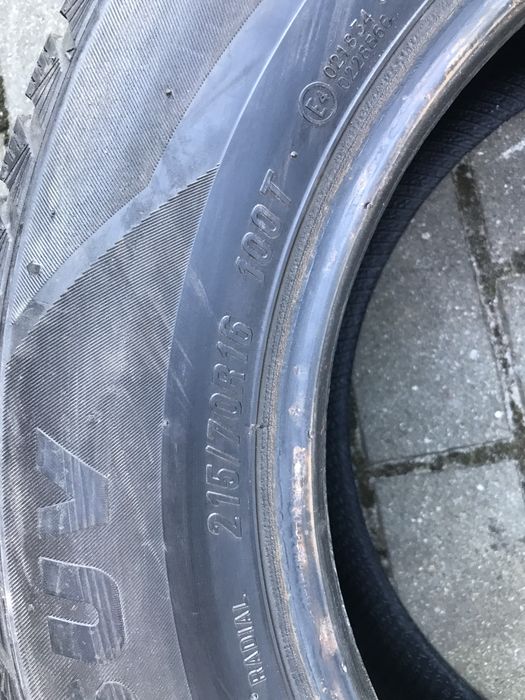 Maxxis Victra Snow SUV 215/70 R16 100T
