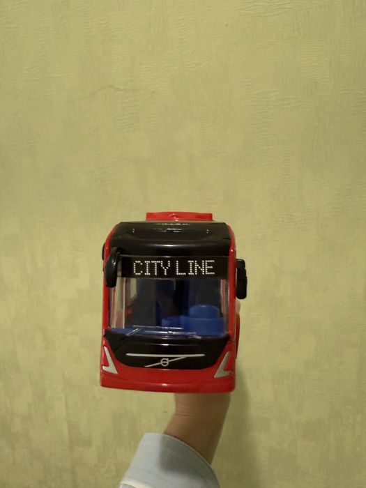 Автобус дитячий . Міський автобус Dickie Toys Вольво 7900Е