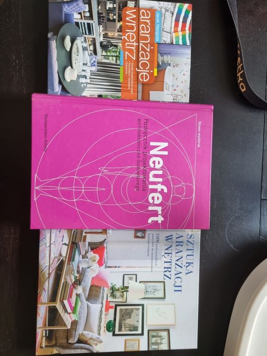 3 książki aranżacja wnętrz