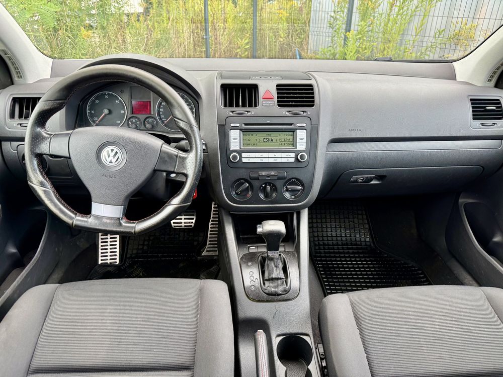 Volkswagen Golf V 1.9 TDI > Automat > 2007 > Klima > Alufelgi > Hak