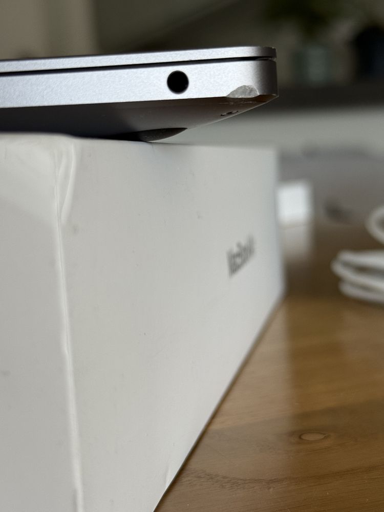 MacBook AIR M1 13” 8/256