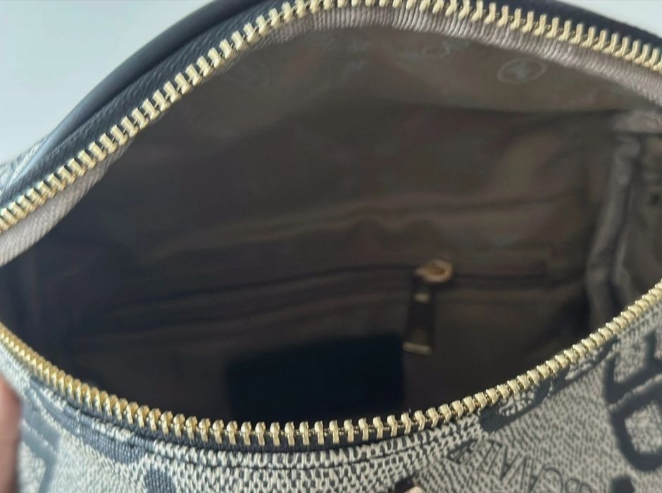 Torebka nerka damska