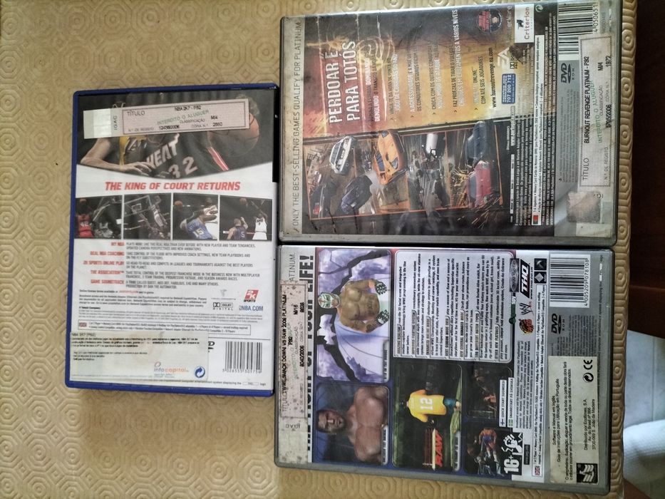 Jogos com caixa de ps2
