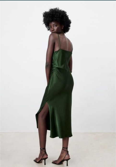 Сукня Zara. Сукня у білизняному стилі. Шелковое платье