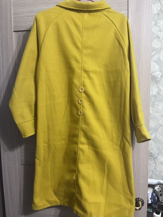 Жовтий кардіган