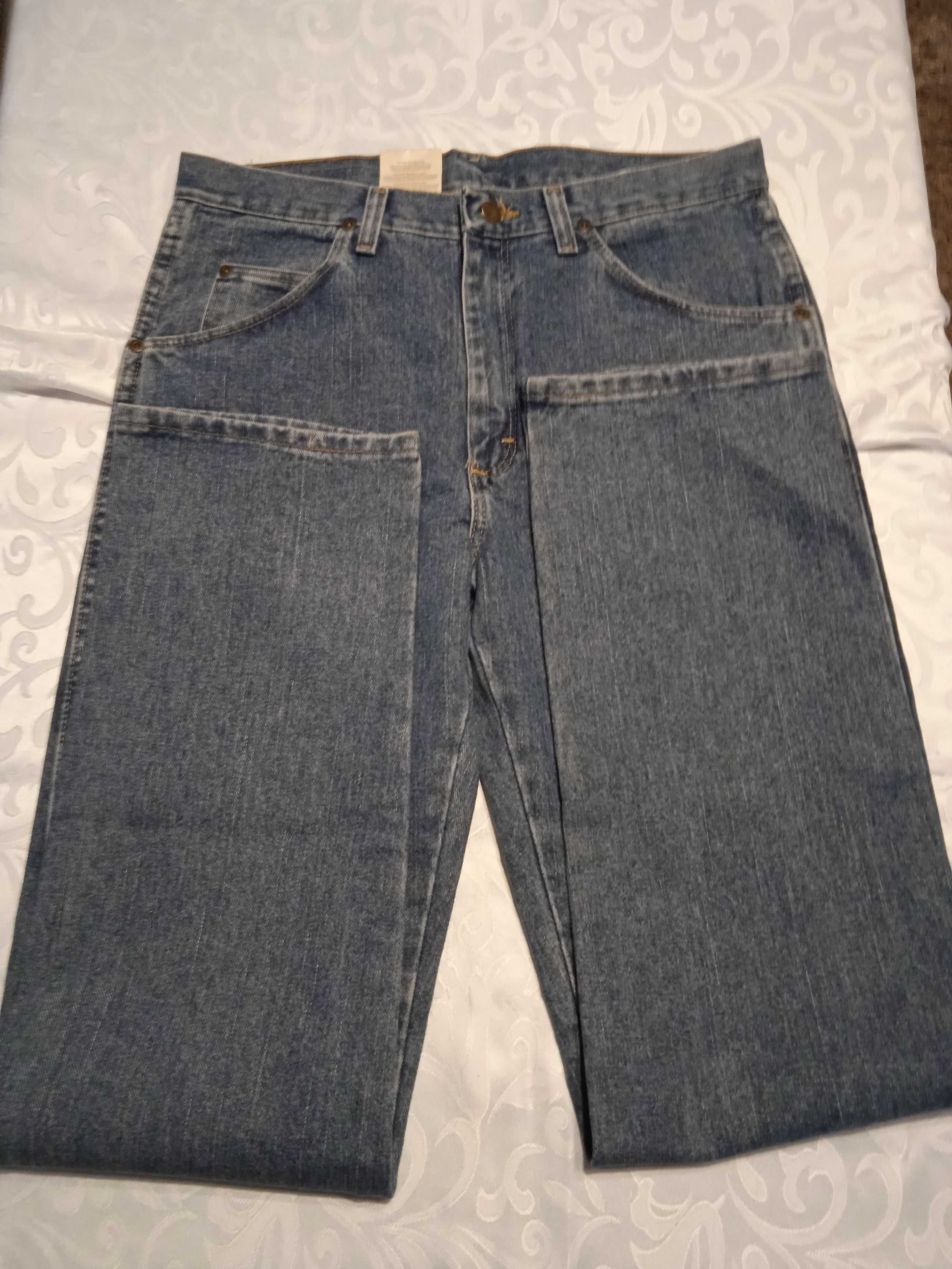 Wrangler Classic Fit Nowe spodnie jeansy W33 L34 Super Cena! + Gratis!