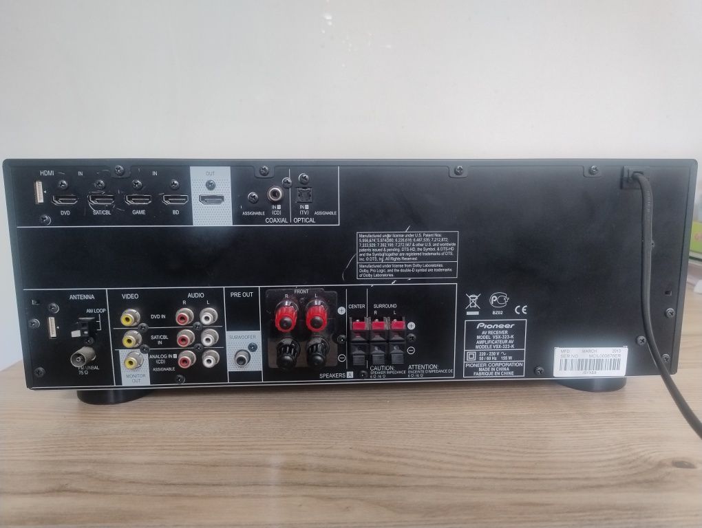 Amplituner Pioneer VSX 323 z pilotem